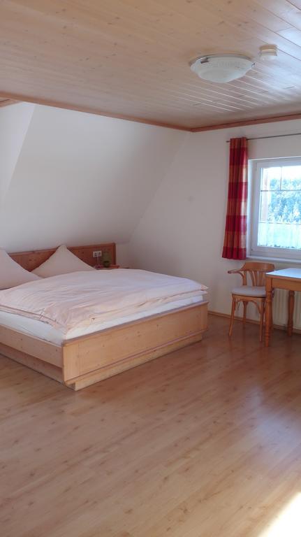 Pension Forsthaus Taele - Das Gaestehaus Vom Schwarzwaldgasthaus Salenhof Titisee-Neustadt Buitenkant foto