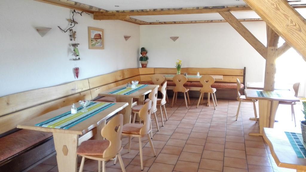 Pension Forsthaus Taele - Das Gaestehaus Vom Schwarzwaldgasthaus Salenhof Titisee-Neustadt Buitenkant foto